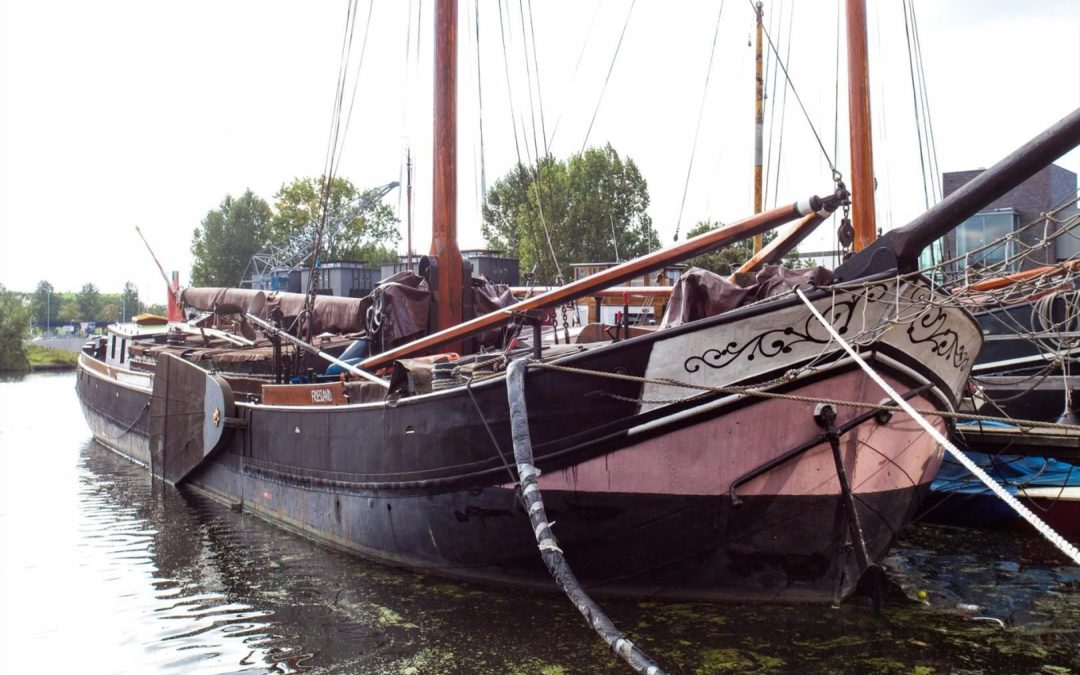 Nieuwe ligplaatsen historische schepen